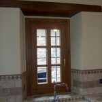finestre in castagno spazzolato realizzate in una vecchia casa ristrutturata e rifinite nei particolari!