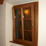 finestre in castagno spazzolato realizzate in una vecchia casa ristrutturata e rifinite nei particolari!2